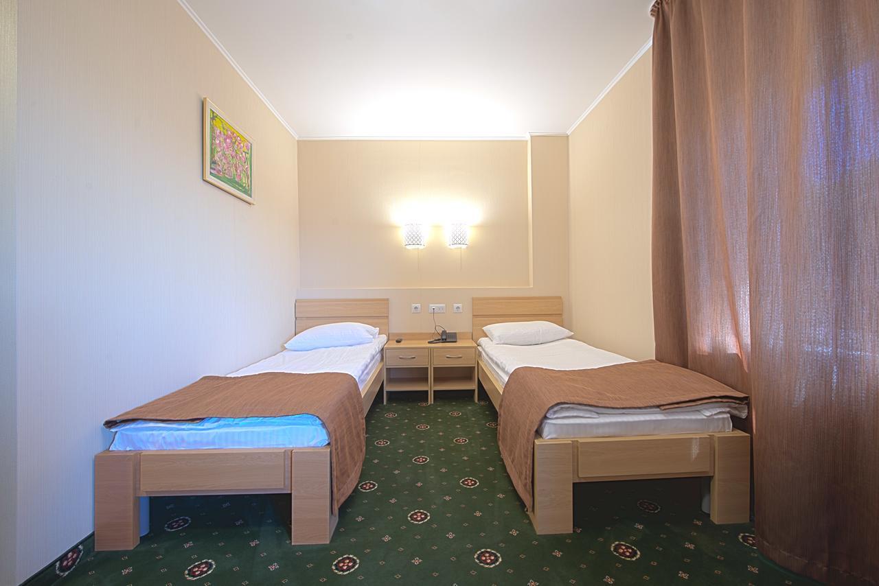 Advenus Hotel Lviv Extérieur photo