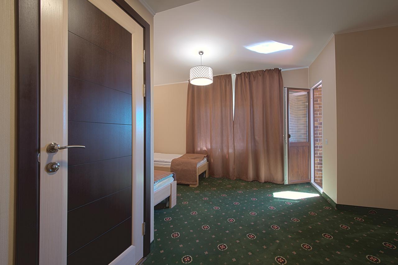 Advenus Hotel Lviv Extérieur photo