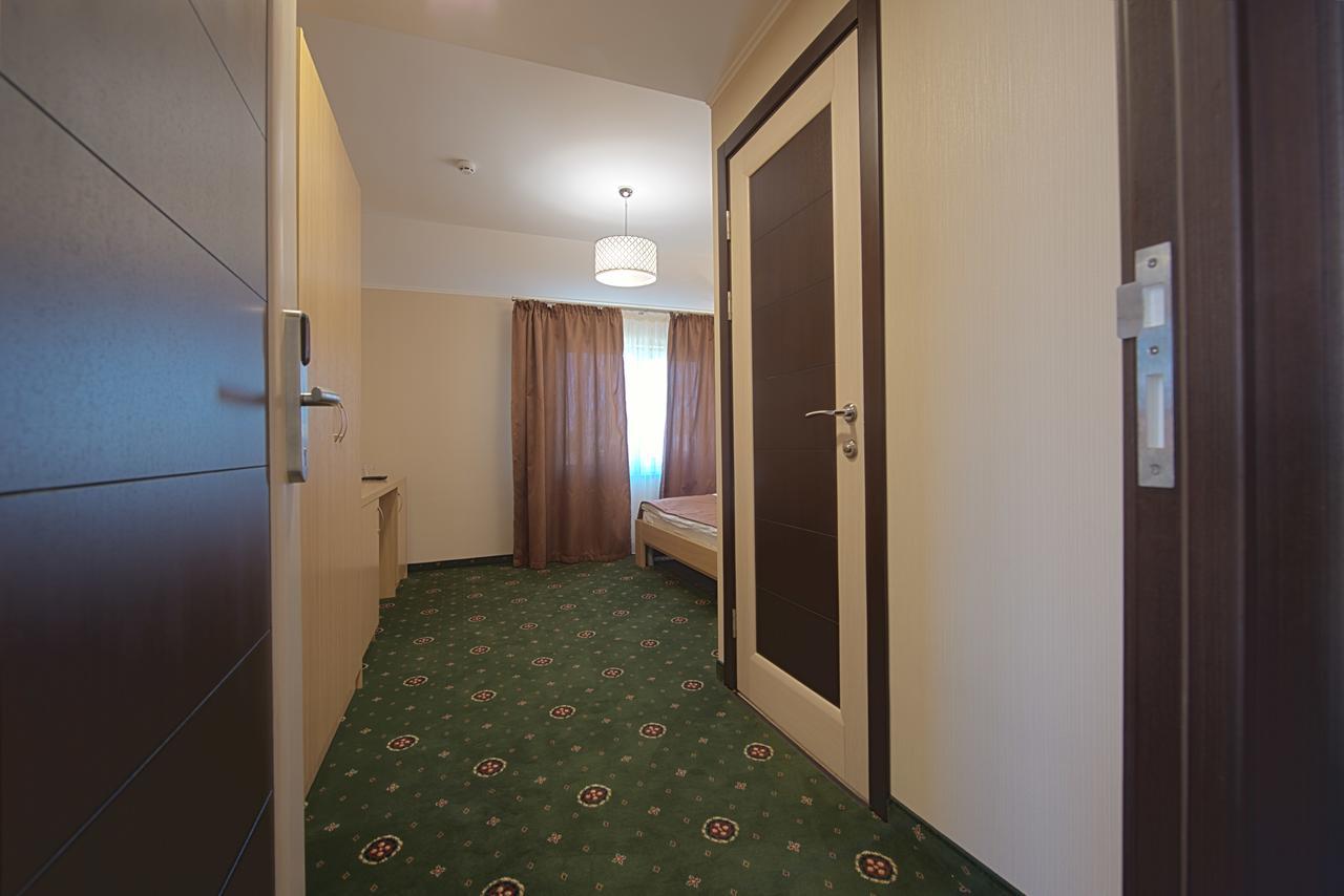 Advenus Hotel Lviv Extérieur photo